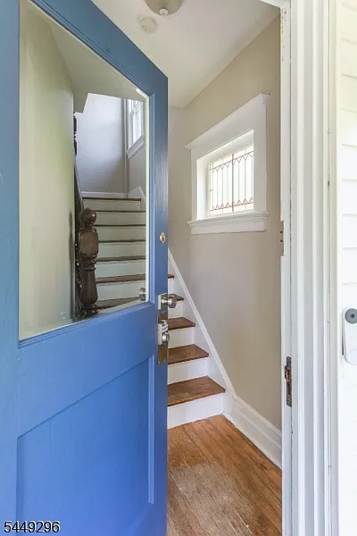 3 bed, 1.0 bath, $3,500 — Photo 3