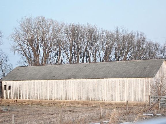 2nd image of 2039 140th St