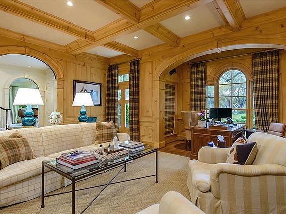 5th image of 4525 Highland Dr