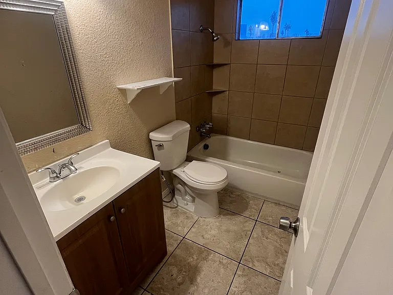 529 McKellar Cir #4 — Photo 4