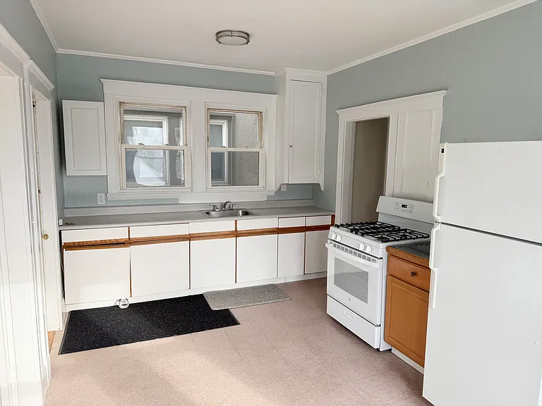 45 Stone St #2L — Photo 4