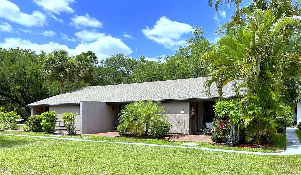 1 bed, 1.0 bath, 428 sqft, $2,700 — Photo 2