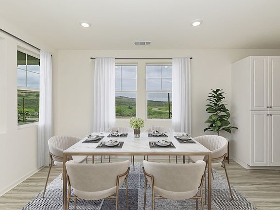 Pomelo Dining Room