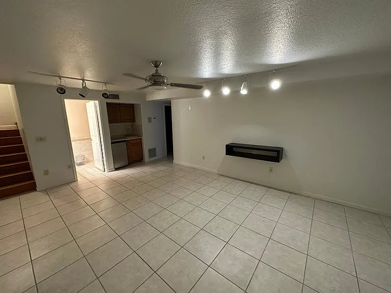 5726 W Ivanhoe St — Photo 12