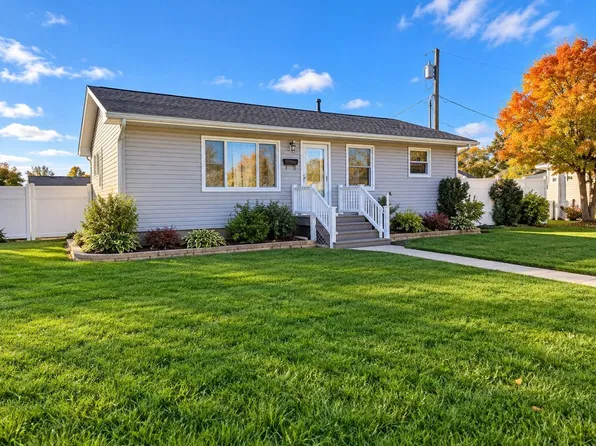 811 8th Ave SE, Sidney, MT 59270