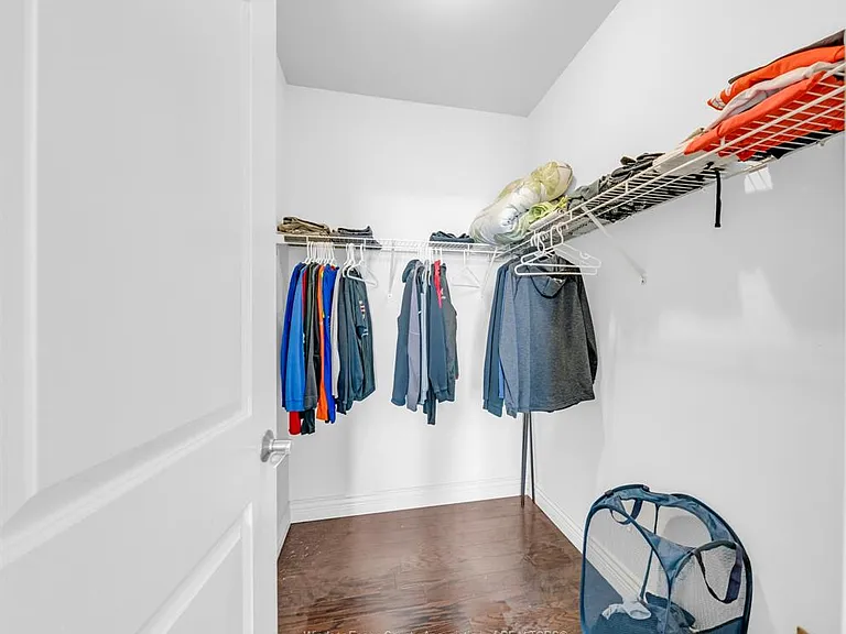 1225 Riverside Dr E #1007 — Photo 23