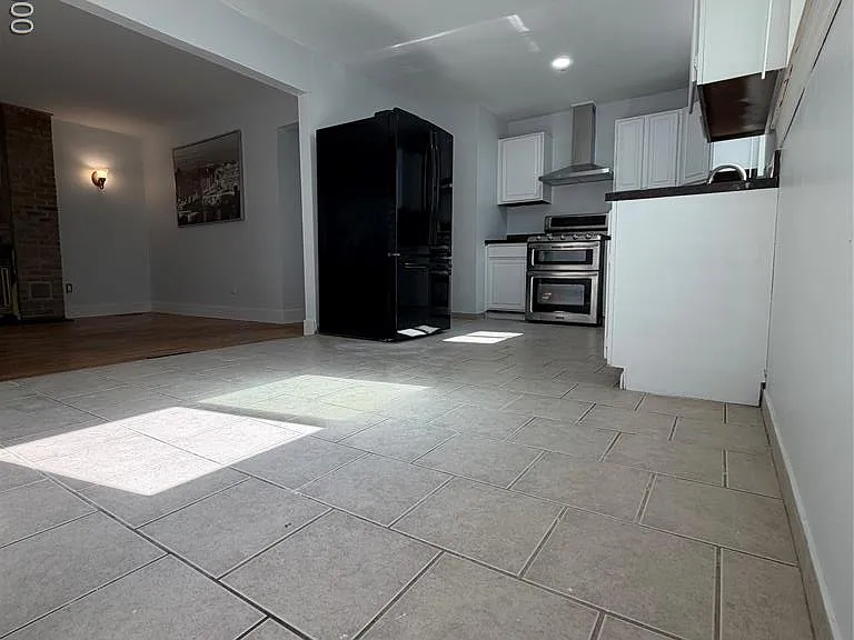25647 Hanover St — Photo 11