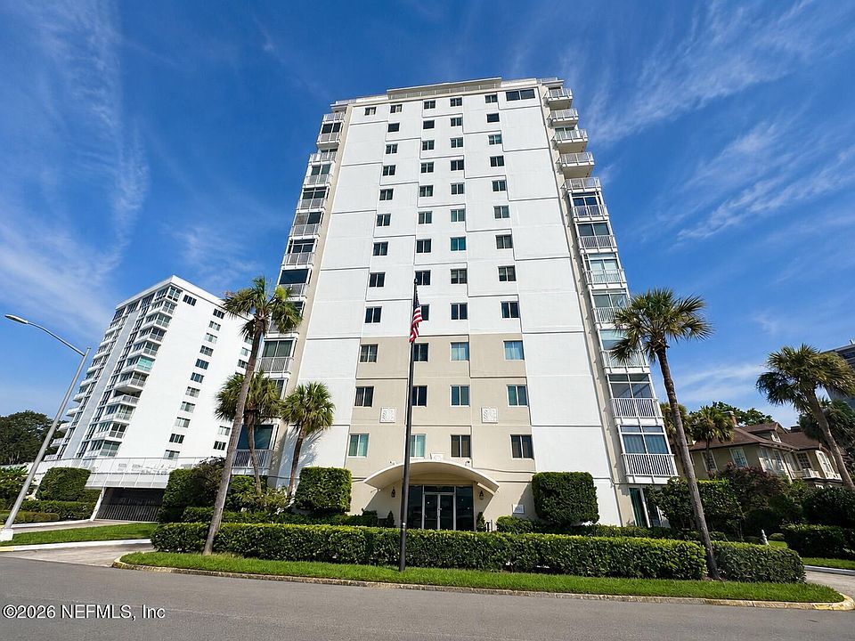 1st image of 1560 LANCASTER Terrace #706