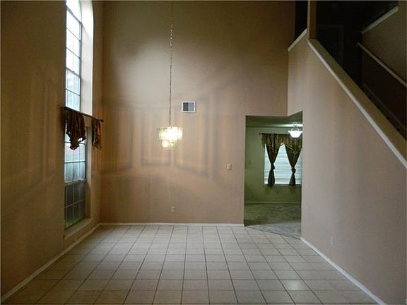 2nd image of 2307 N Shields Dr