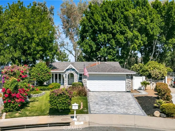 2204 McNeil Cir, Corona, CA 92882