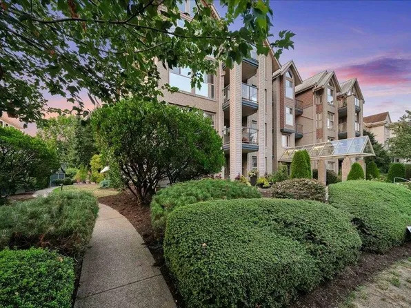 20237 54th Ave #408, Langley, BC V3A 3W2