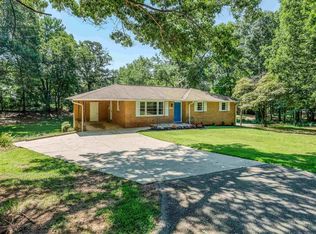 208 Cherry Ln, Greer, SC 29651