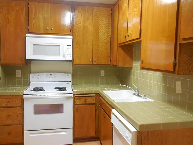 8142 Redlands St #204 — Photo 6