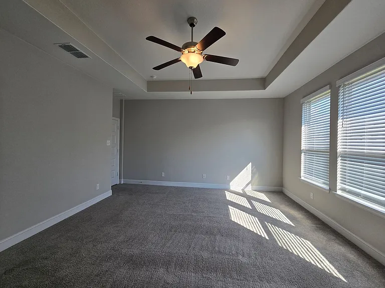 1324 Spring Row St — Photo 16