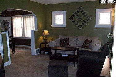 3rd image of 2206 Tuxedo Ave
