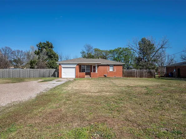 761 N 8th St, Noble, OK 73068