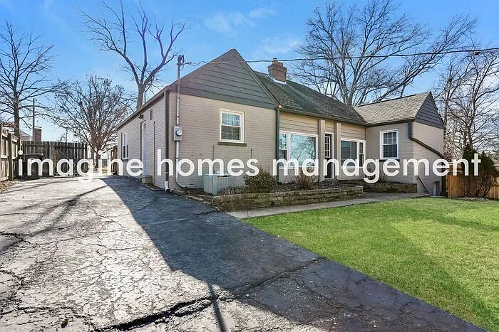 1115 Grandview Dr — Photo 16