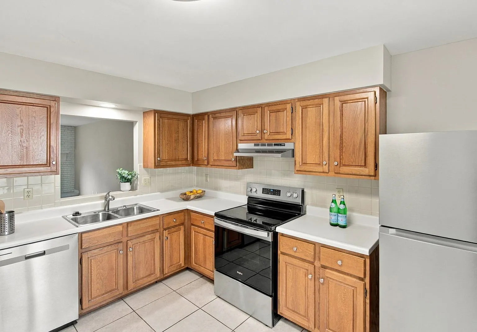 2 bed, 2.0 bath, 1213 sqft, $1,995 — Photo 4