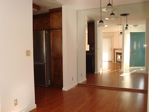 4th image of 4521 Waterville Dr