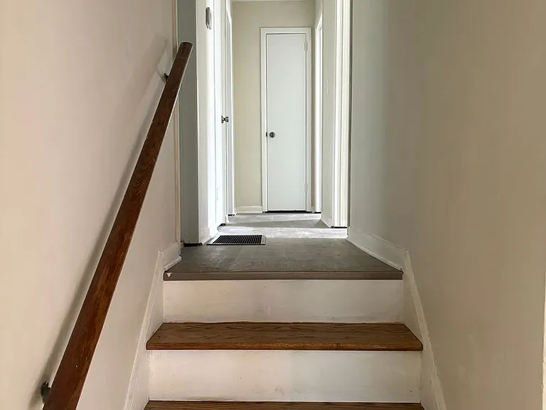 2700 6th St NE — Photo 8