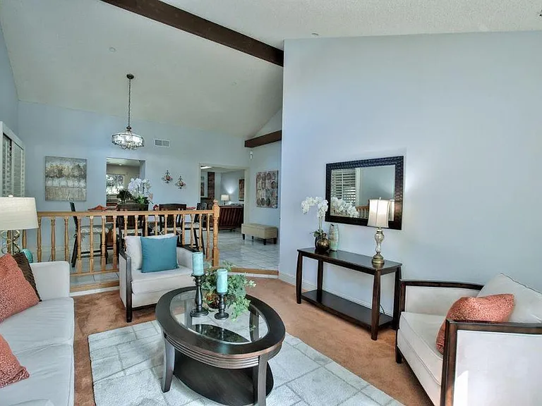 32703 Dinuba Ct — Photo 2