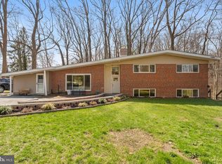 352 S New Middletown Rd, Media, PA 19063