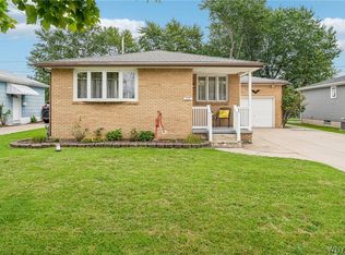 115 Madaline Ln, Depew, NY 14043