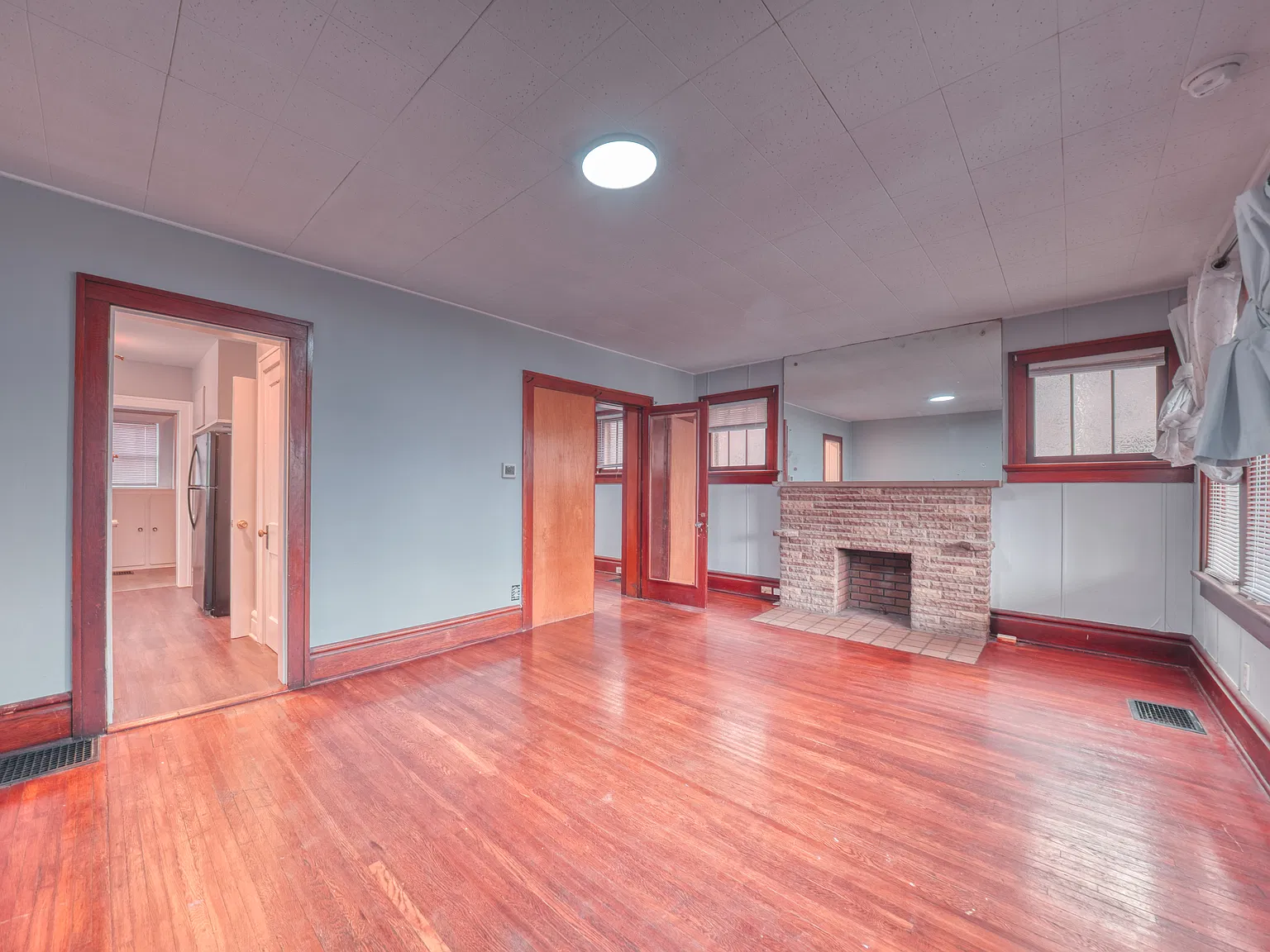 1 bed, 887 sqft, $1,100 — Photo 3
