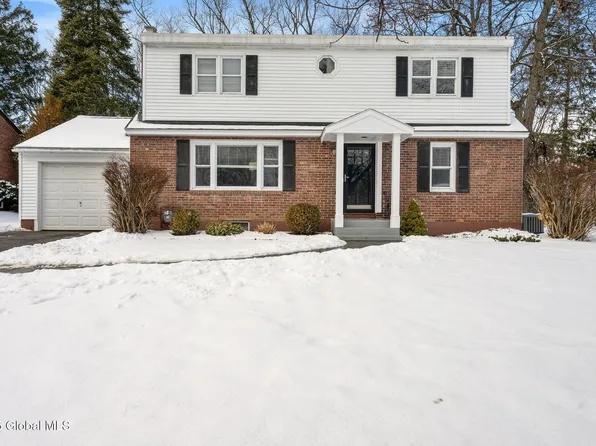 1529 Barclay Place, Schenectady, NY 12309