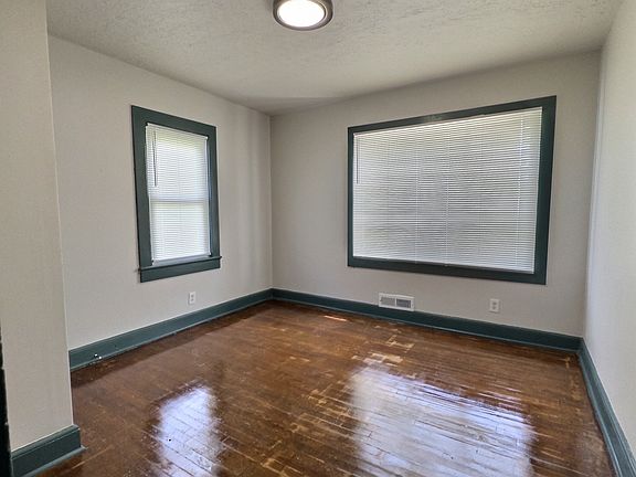5th image of 1801 Waughtown St