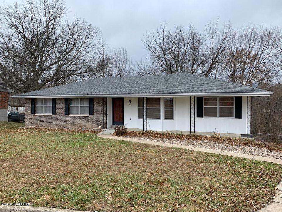 1st image of 204 Eastwood Dr