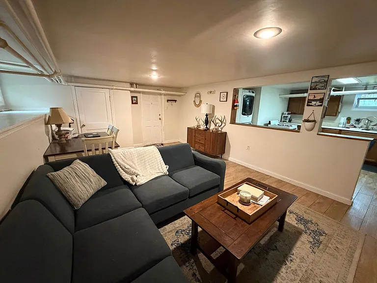 407 Adams St #C — Photo 3