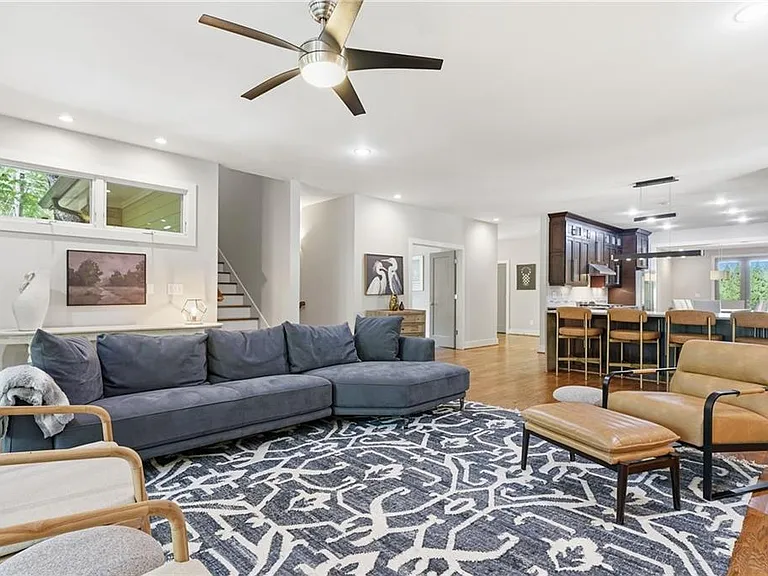 4373 Wieuca Rd NE — Photo 14