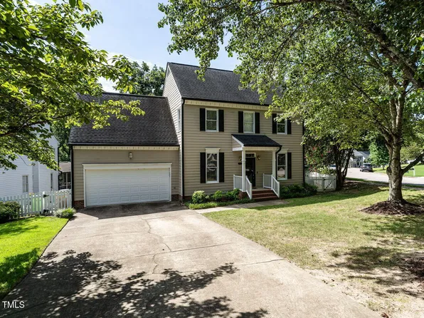 9200 Dakins Ct, Raleigh, NC 27615