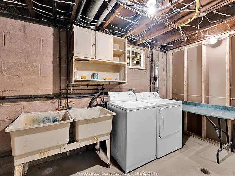 497 McKay Ave — Photo 26