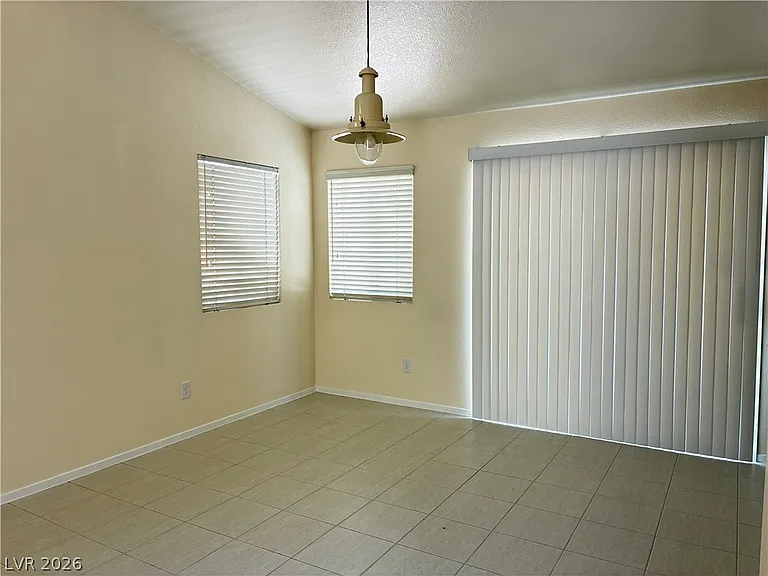 688 Pansy Pl — Photo 10