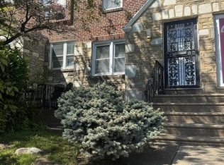 181 E Walnut Park Dr, Philadelphia, PA 19120