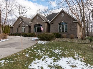 2325 Forest Hills Ln, Saint Joseph, MI 49085