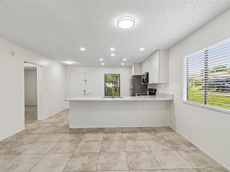 2945 Grovewood Blvd #A — Photo 19