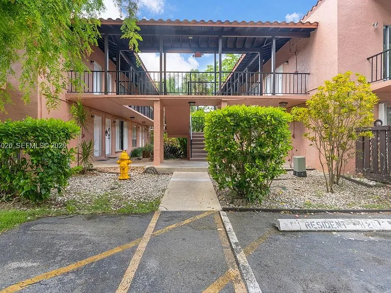 10832 N Kendall Dr #U1 — Photo 18
