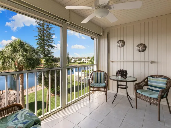 1024 Manatee Rd APT C303, Naples, FL 34114