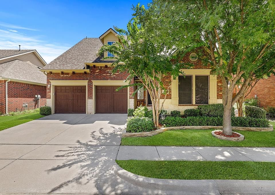 1st image of 2208 Eagles Nest Dr