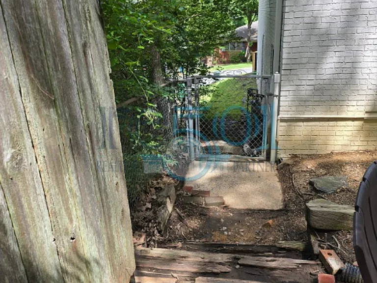 504 Mellon St — Photo 32