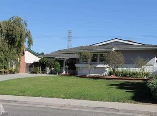 1218 Hawthorne St, Santa Paula, CA 93060