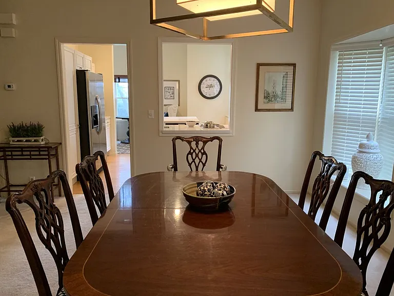 141 Edgewood Ct — Photo 9