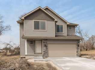 310 SW Murffys Run Ct, Ankeny, IA 50023