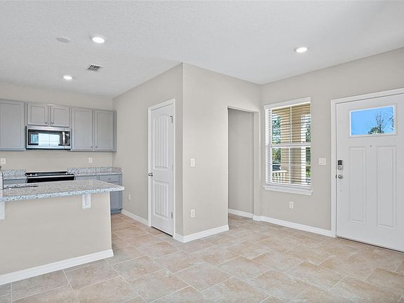 3rd image of 11092 Great Rock St