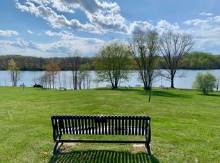 33 E Loudoun St, Round Hill, VA