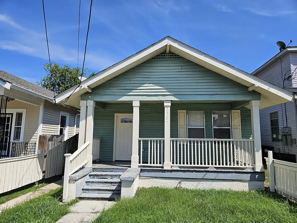 3907 Franklin Ave