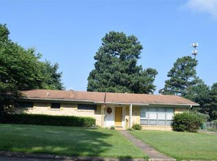 9 Meadow Ln, Texarkana, TX 75503